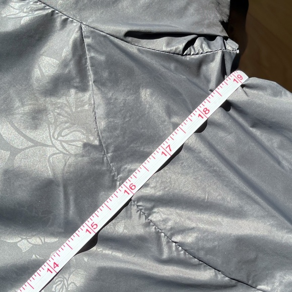 Windbreaker – Charcoal Gray with Pink Trim - Picture 15 of 15